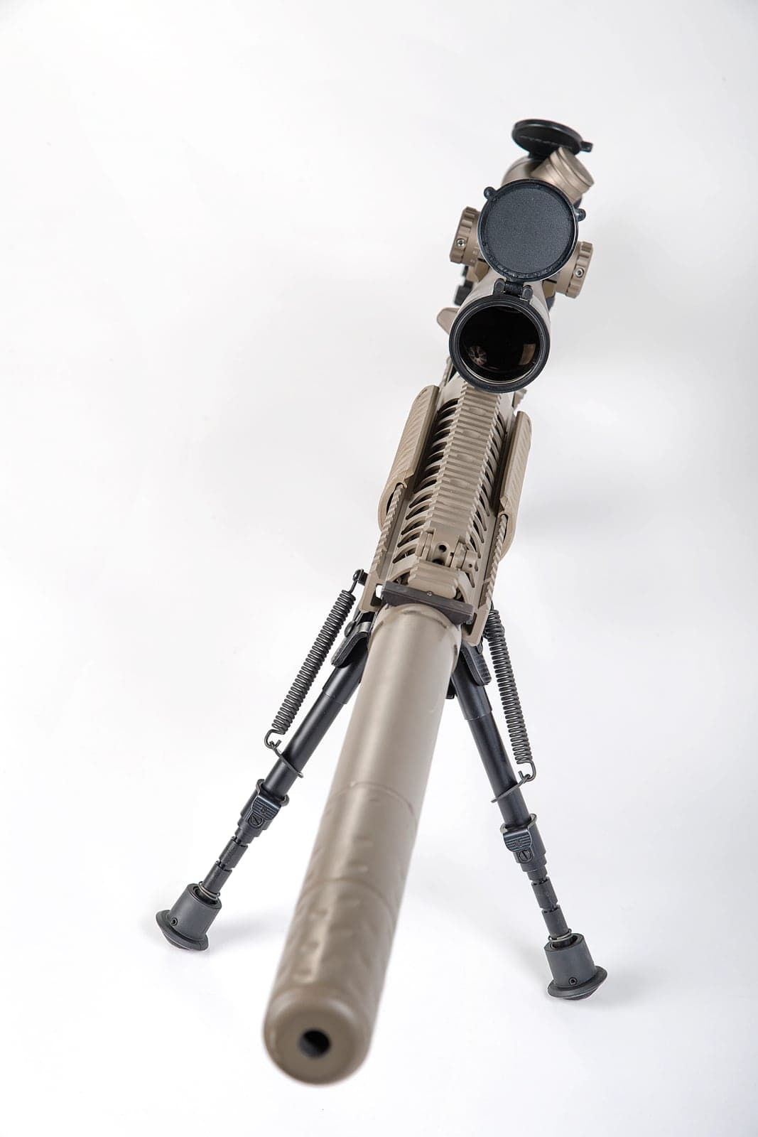 M110 rifle without the suppressor, showing the M110 flash hider the suppressor attaches to
